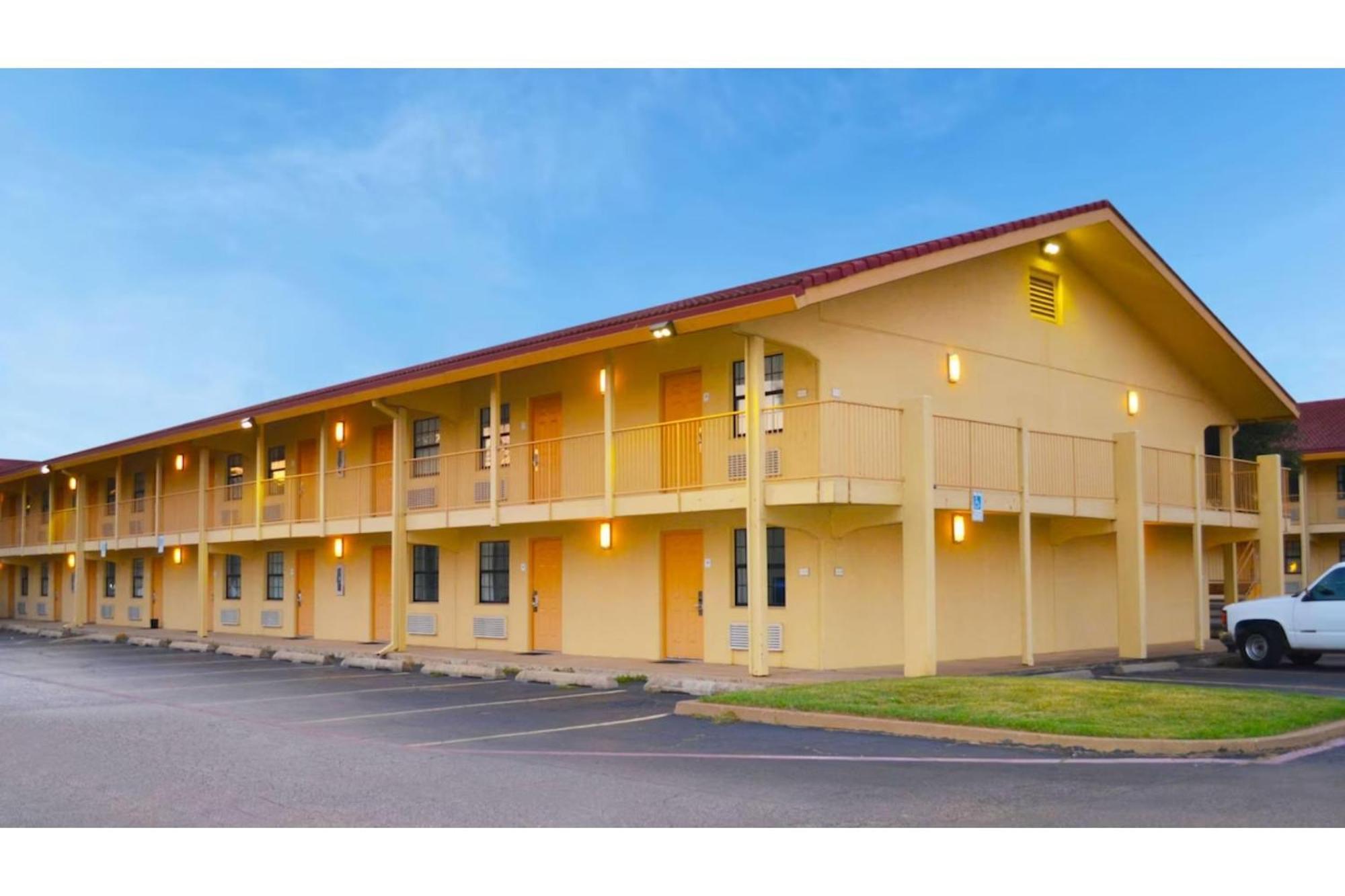 The Grand By Capital O Texarkana I-30 Εξωτερικό φωτογραφία